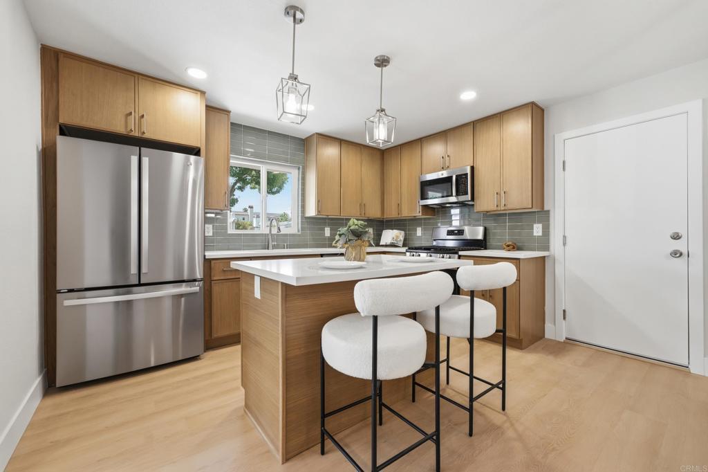 3247 Carolyn Circle