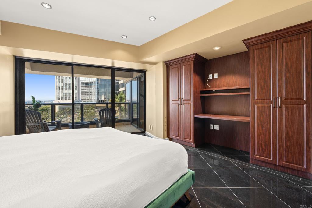 200 Harbor Drive 803