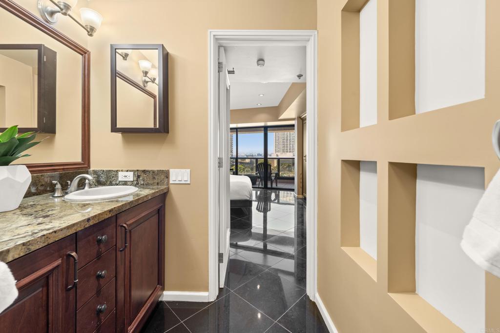 200 Harbor Drive 803