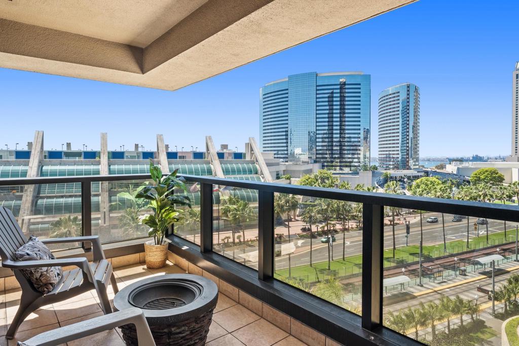 200 Harbor Drive 803