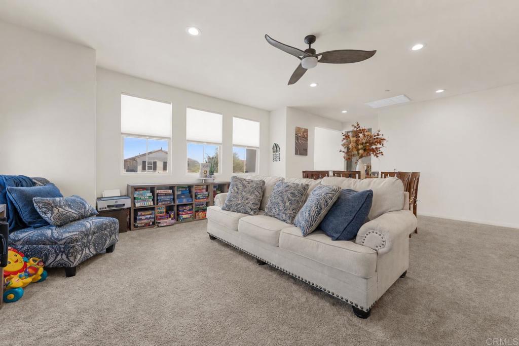 921 Camino Aldea