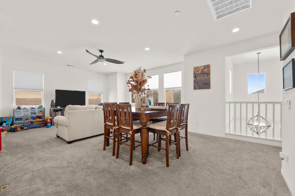 921 Camino Aldea