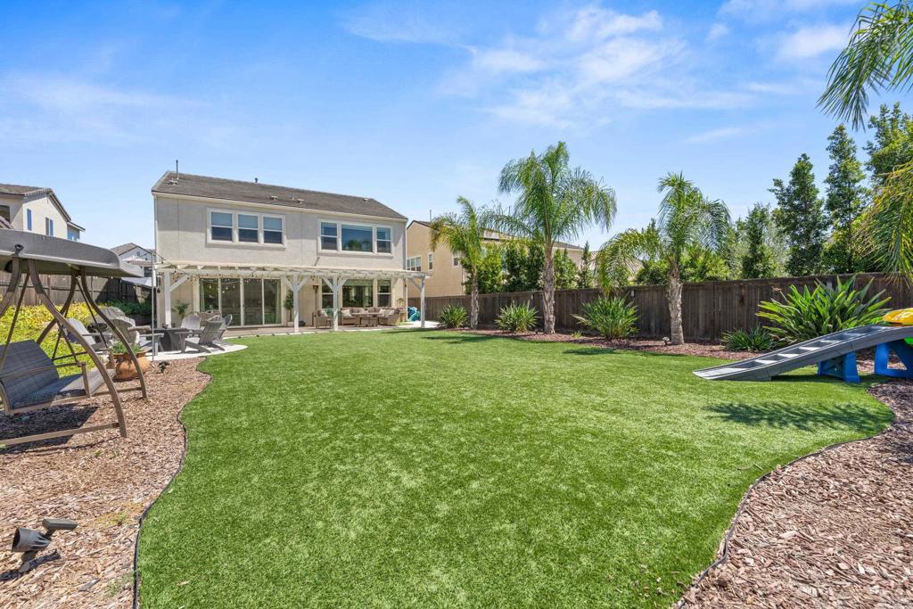 921 Camino Aldea
