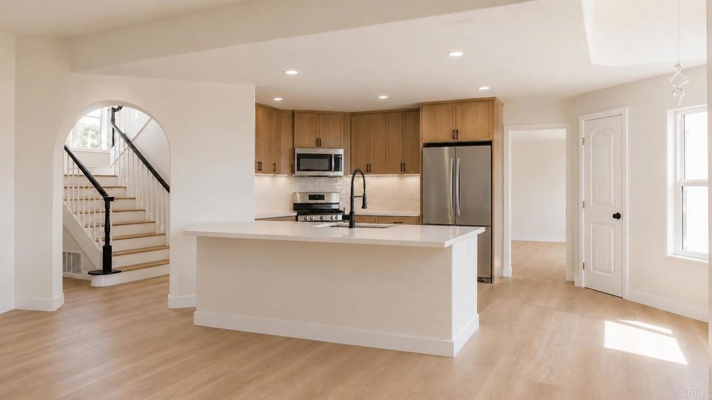 1522 Maxwell Lane