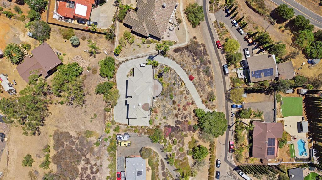 1522 Maxwell Lane