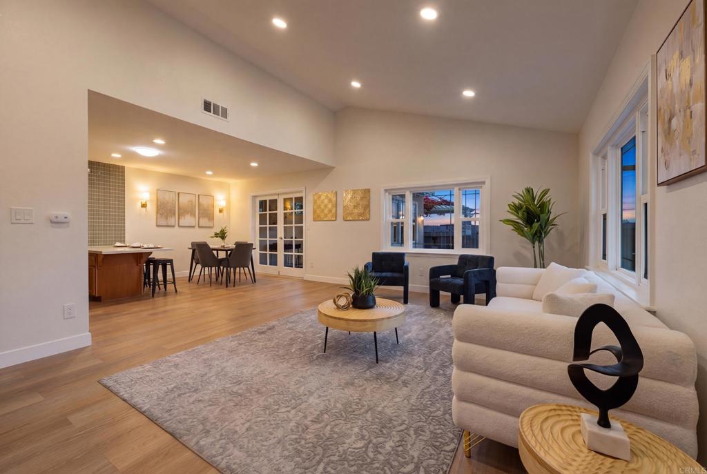 8722 Vanguard Place