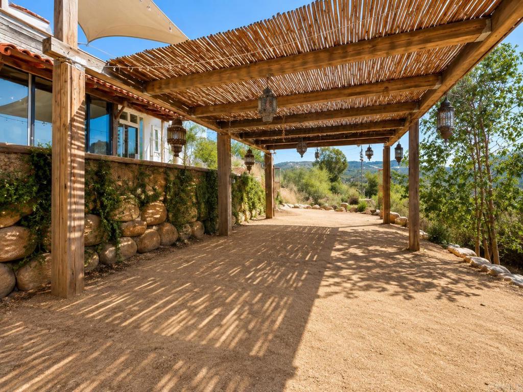 18629 Quail Trail Drive