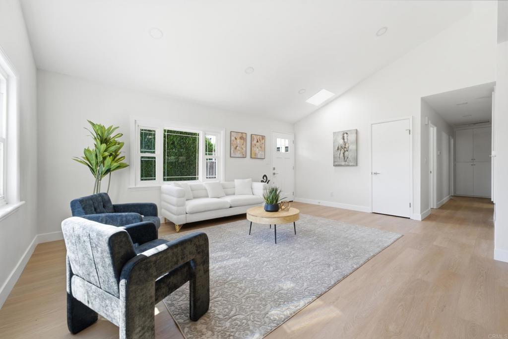 8722 Vanguard Place