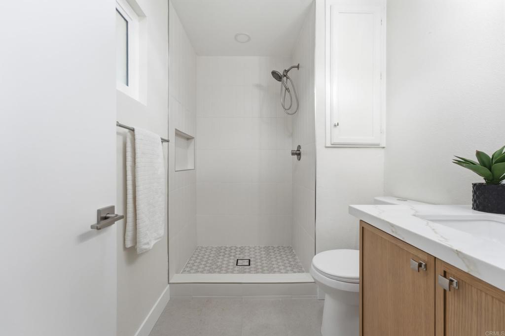 8722 Vanguard Place