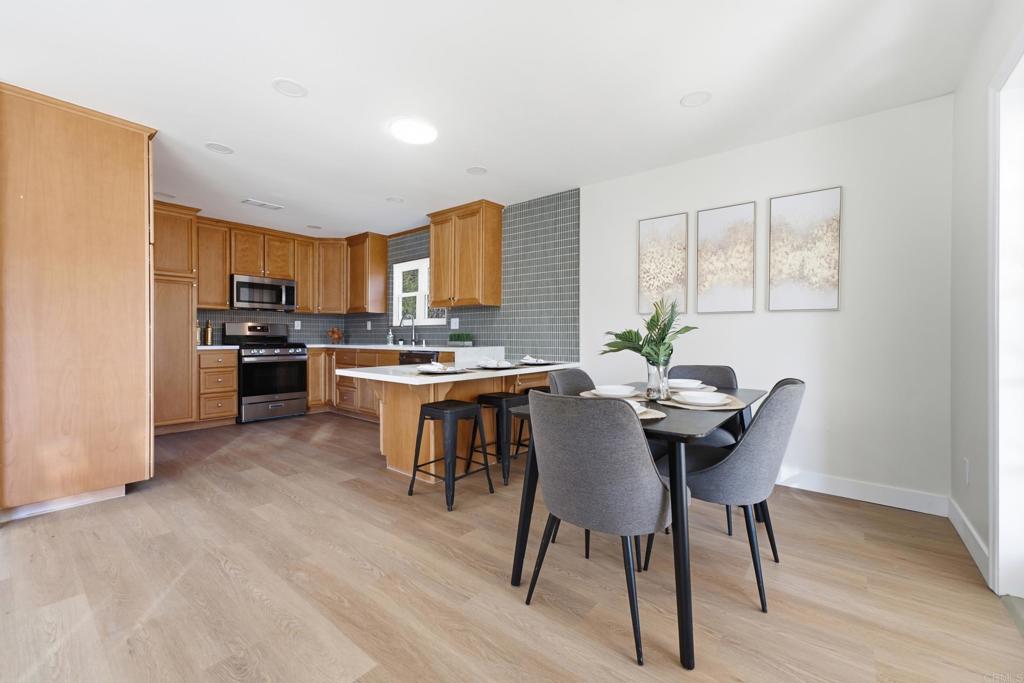 8722 Vanguard Place