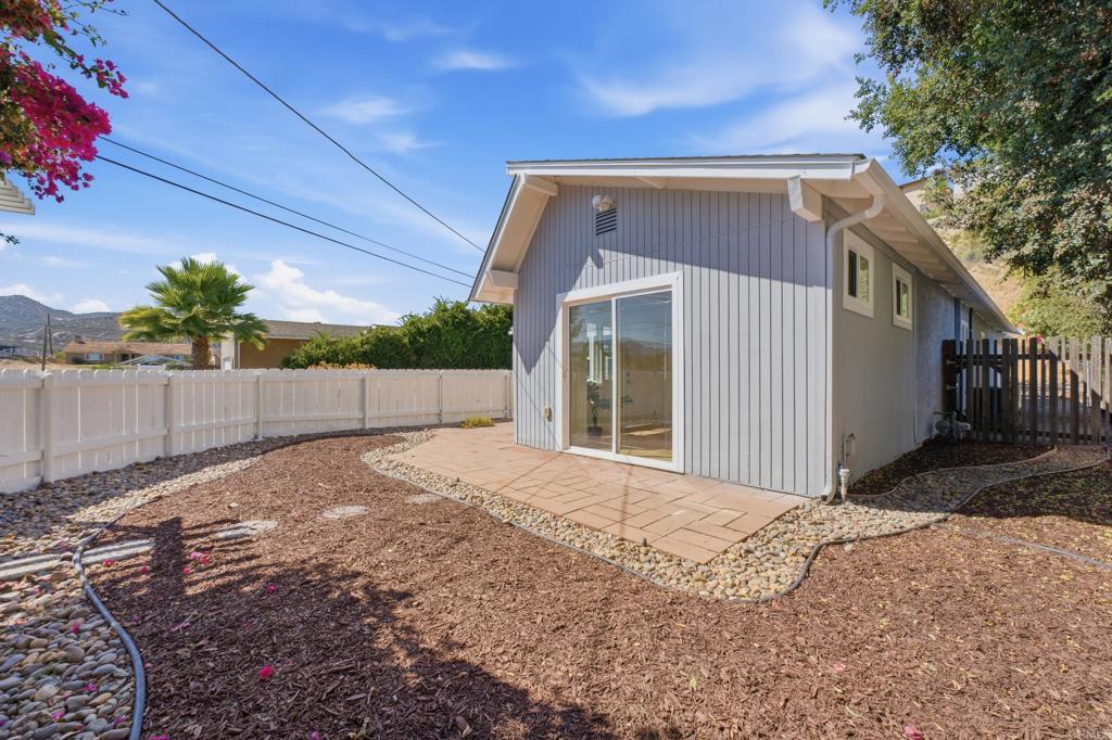 8722 Vanguard Place