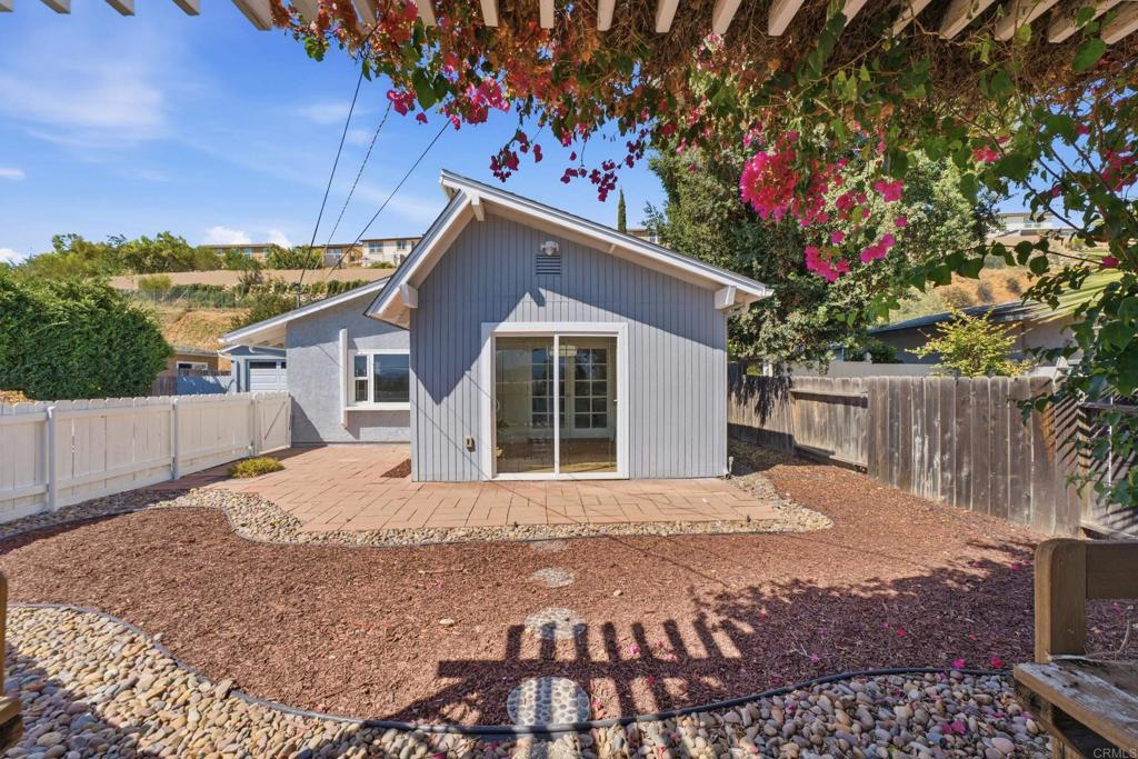 8722 Vanguard Place