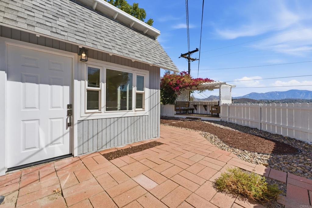 8722 Vanguard Place