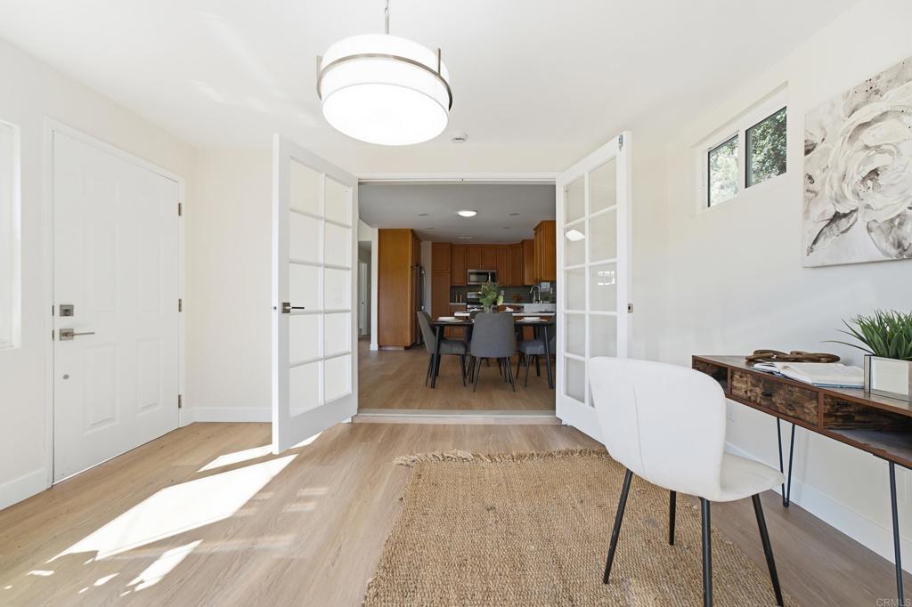 8722 Vanguard Place
