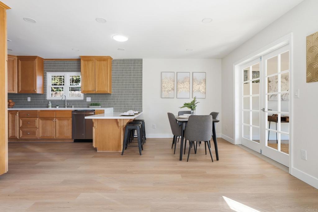8722 Vanguard Place