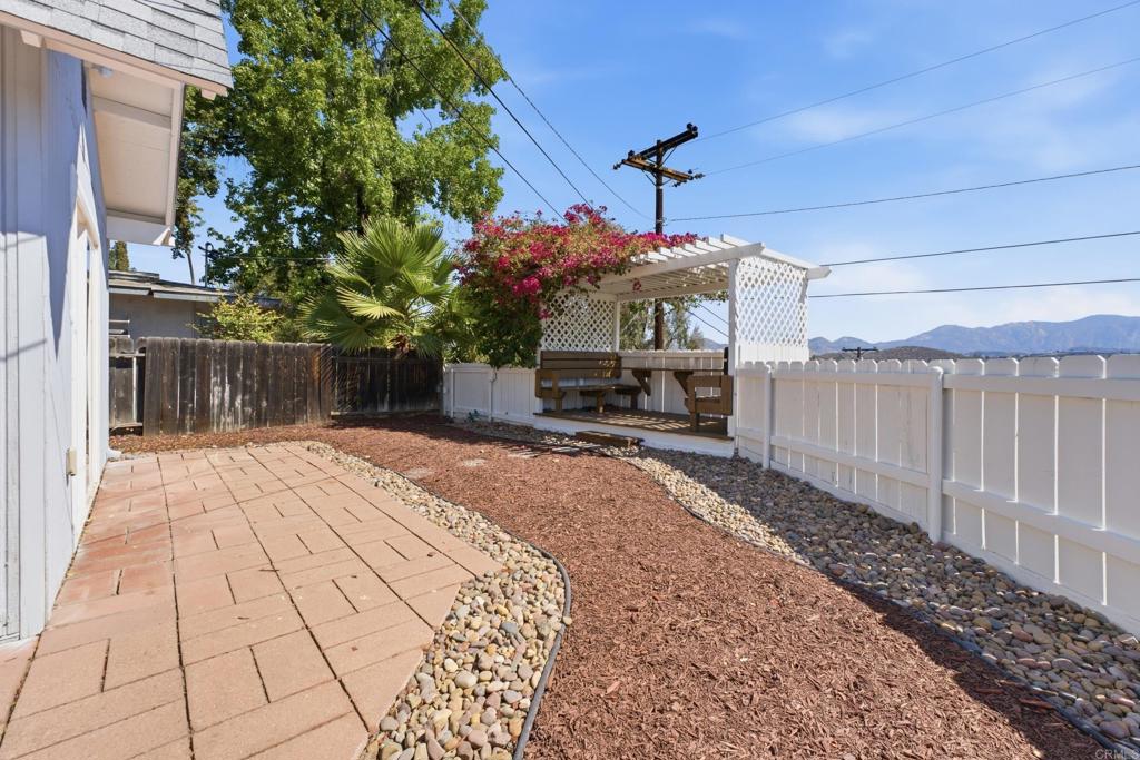 8722 Vanguard Place