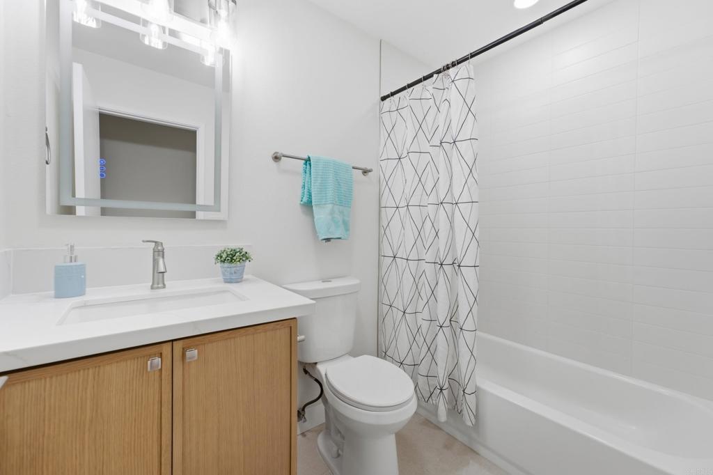 8722 Vanguard Place