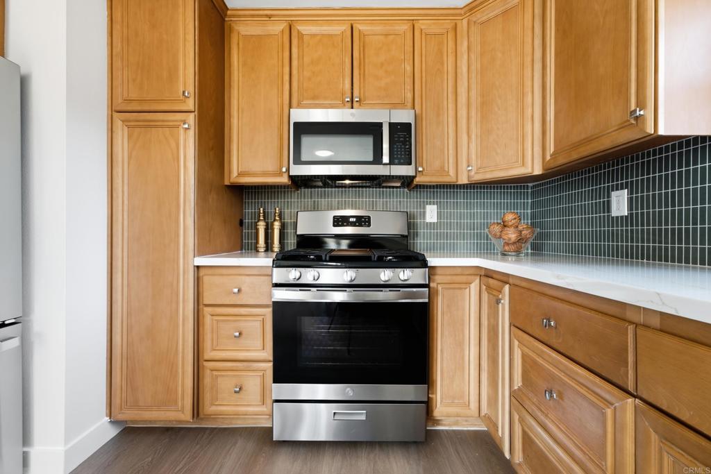 8722 Vanguard Place