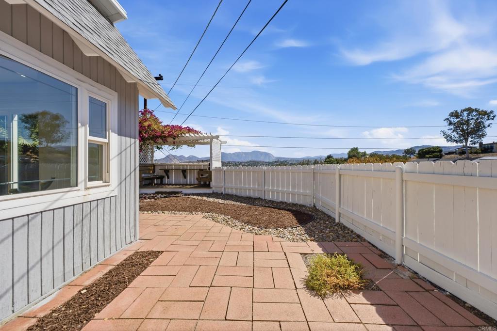 8722 Vanguard Place
