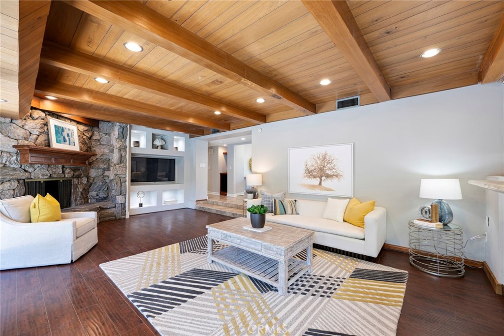 18902 Montecito Drive