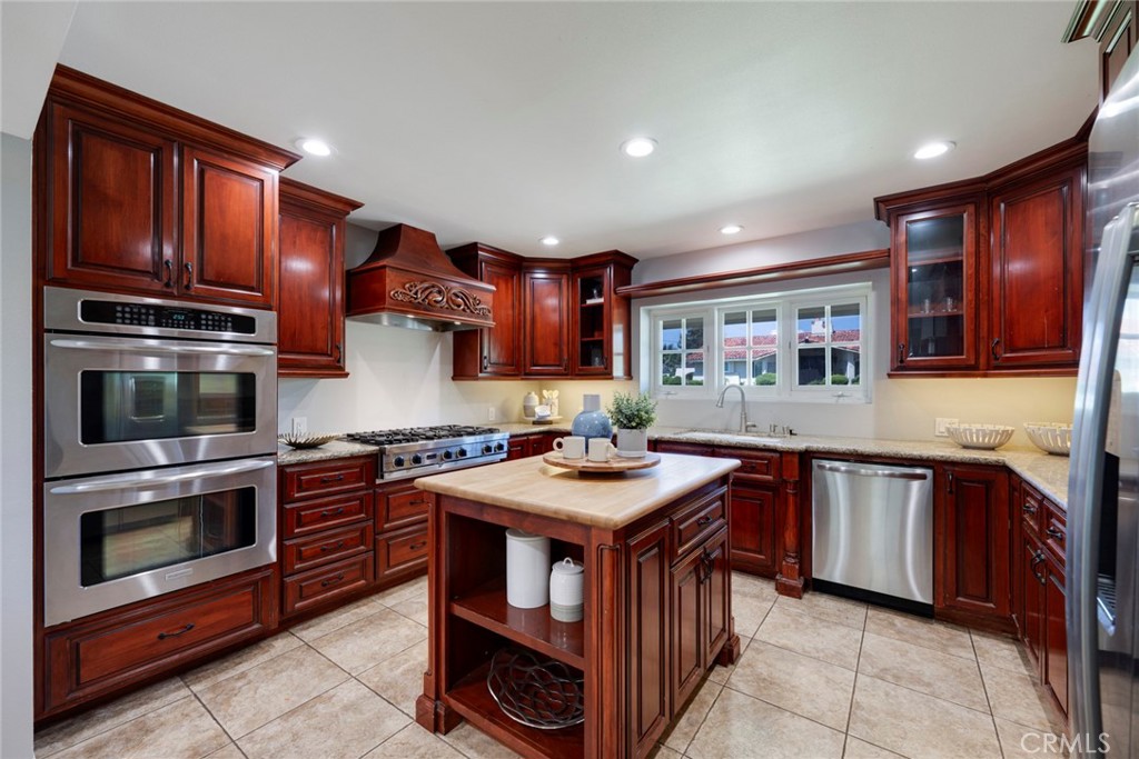 18902 Montecito Drive