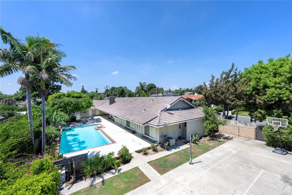 18902 Montecito Drive