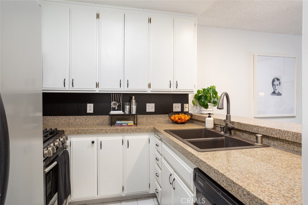 4900 E Chapman Avenue 68