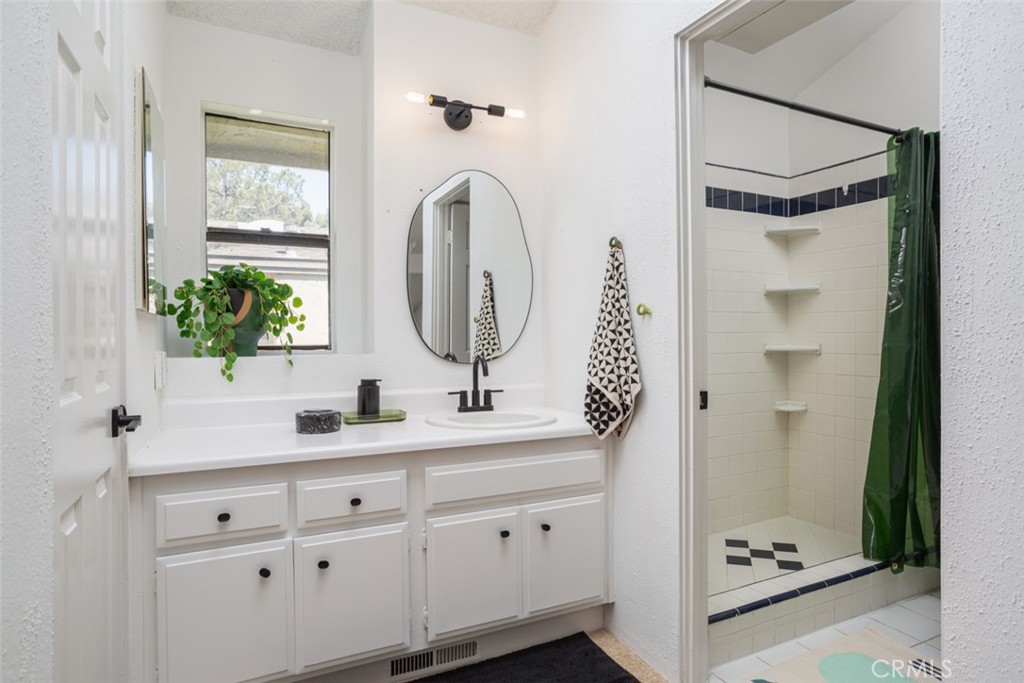 4900 E Chapman Avenue 68