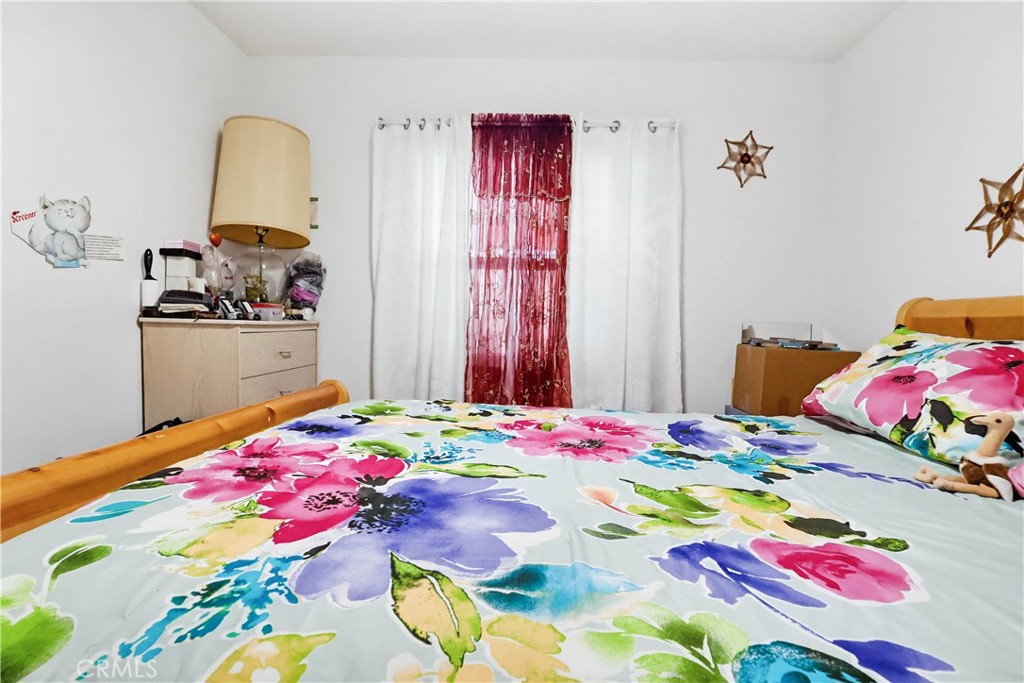924 W 134th Place