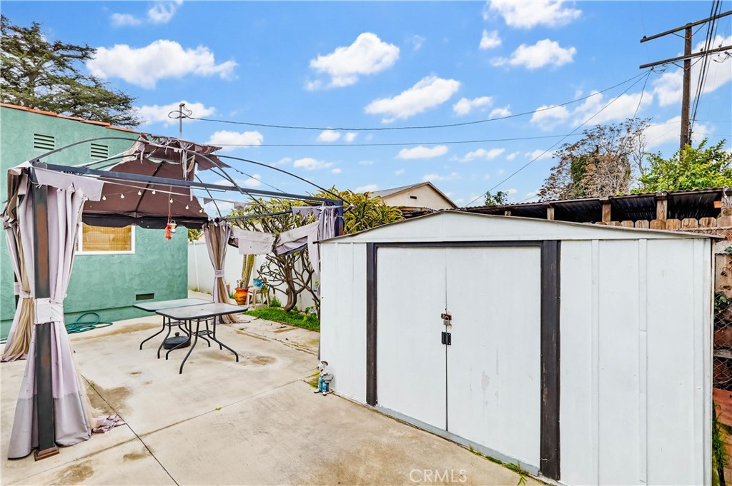 924 W 134th Place