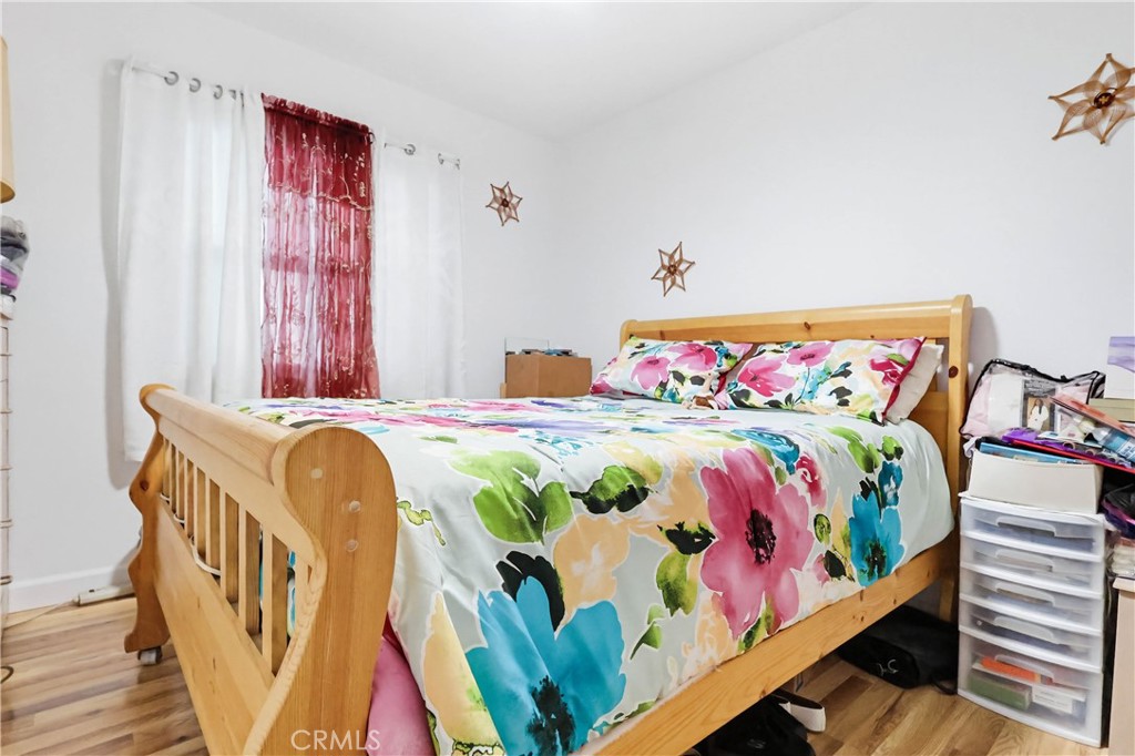 924 W 134th Place