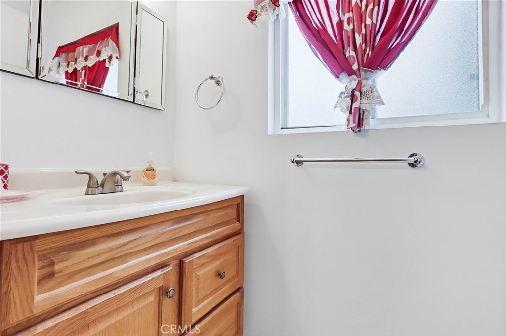 924 W 134th Place