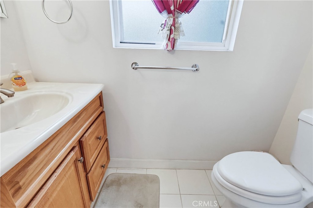 924 W 134th Place