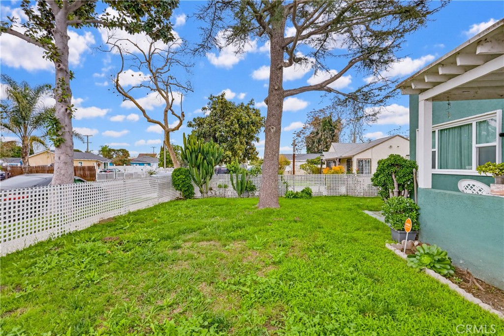 924 W 134th Place