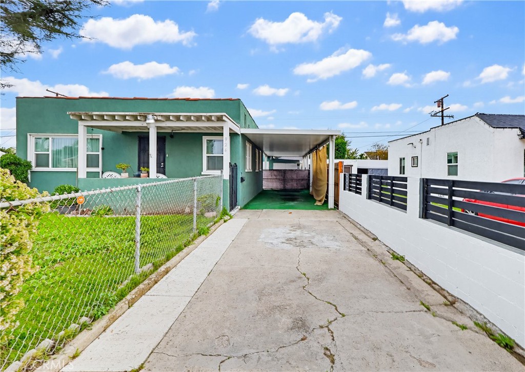 924 W 134th Place