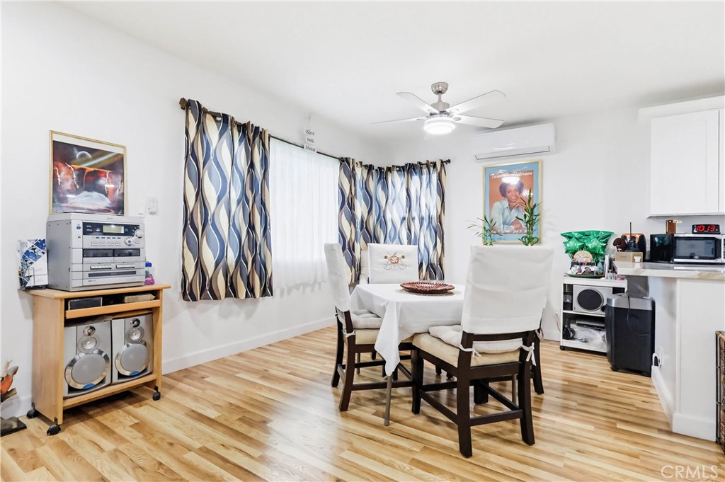 924 W 134th Place