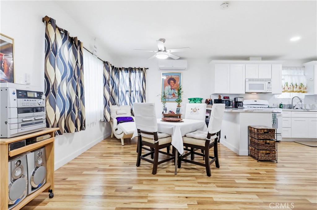 924 W 134th Place