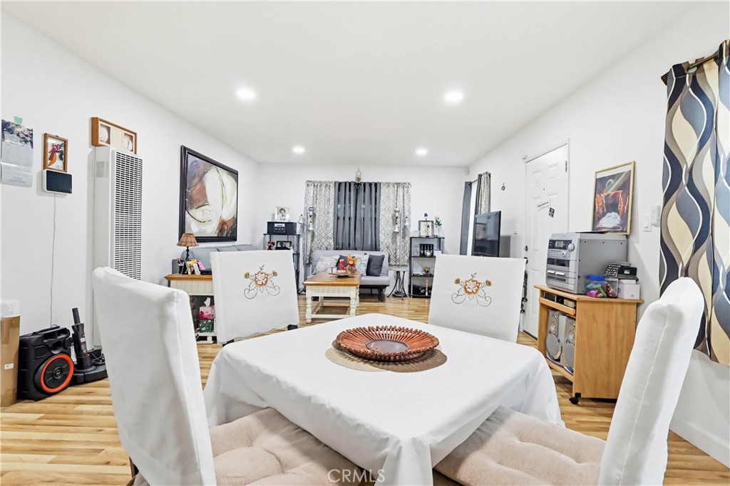 924 W 134th Place