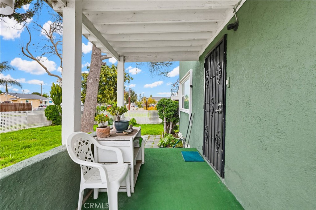 924 W 134th Place