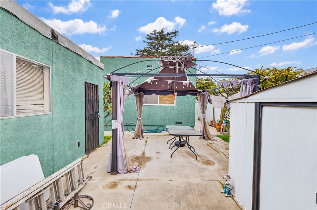 924 W 134th Place