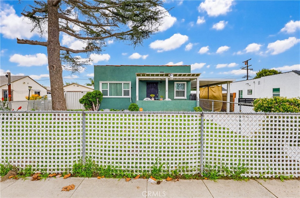 924 W 134th Place