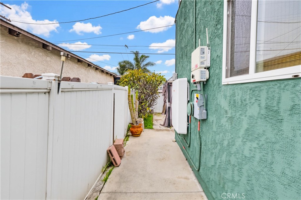 924 W 134th Place