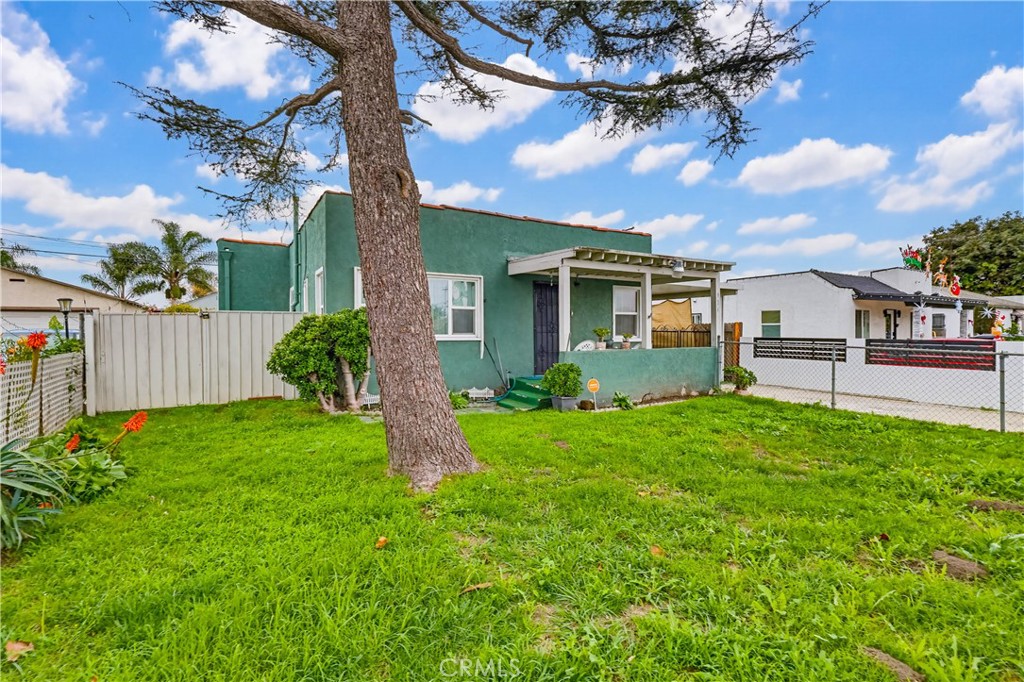 924 W 134th Place