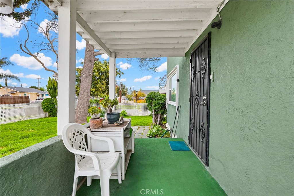924 W 134th Place