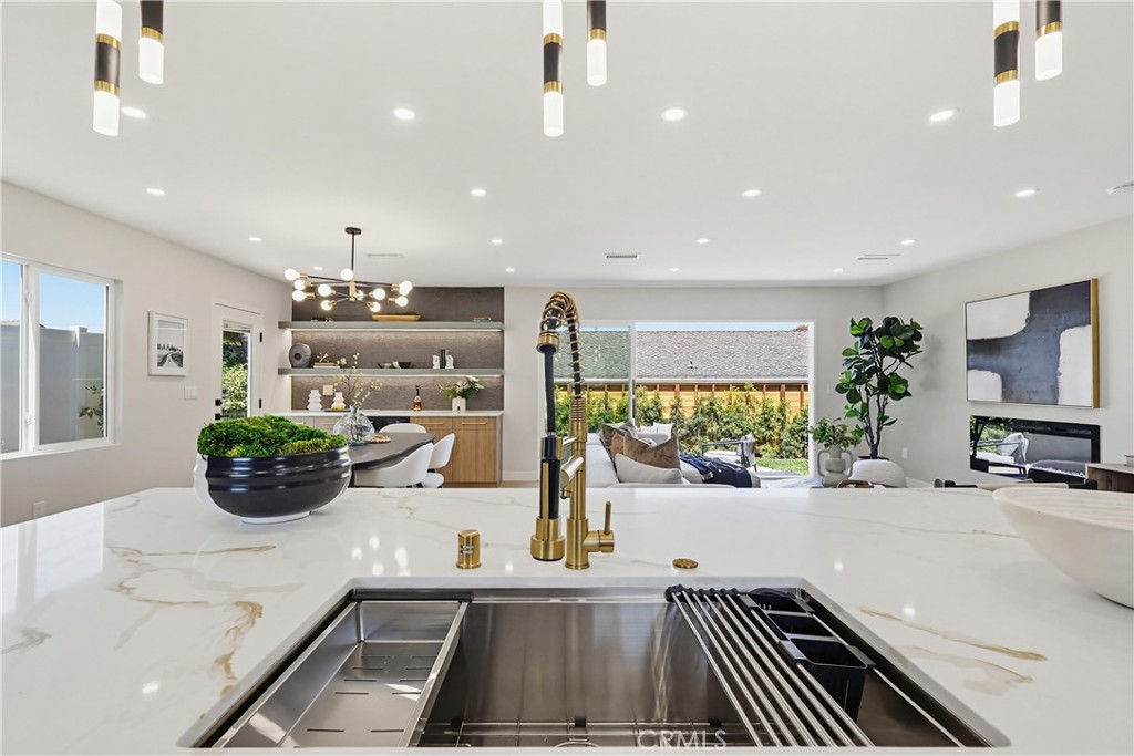 5109 Paseo Del Pavon