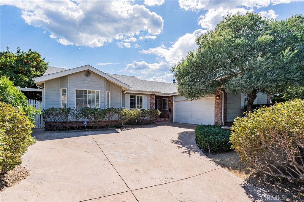 20802 Collins Street