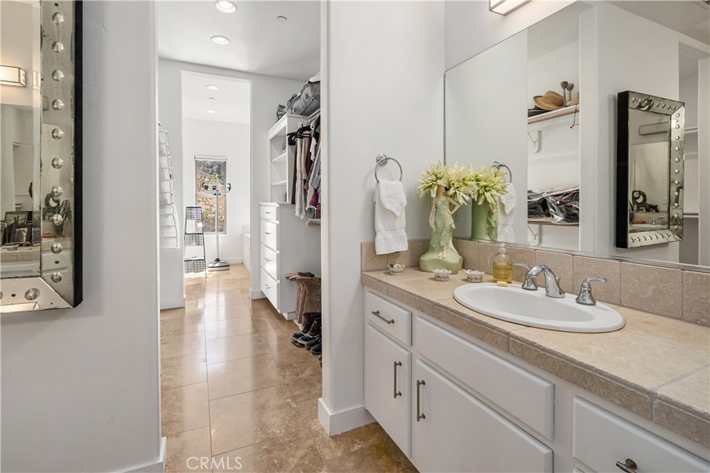 8680 Alamo Creek