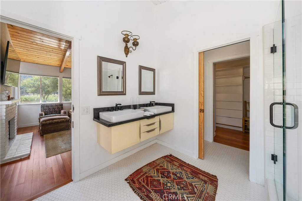 8680 Alamo Creek
