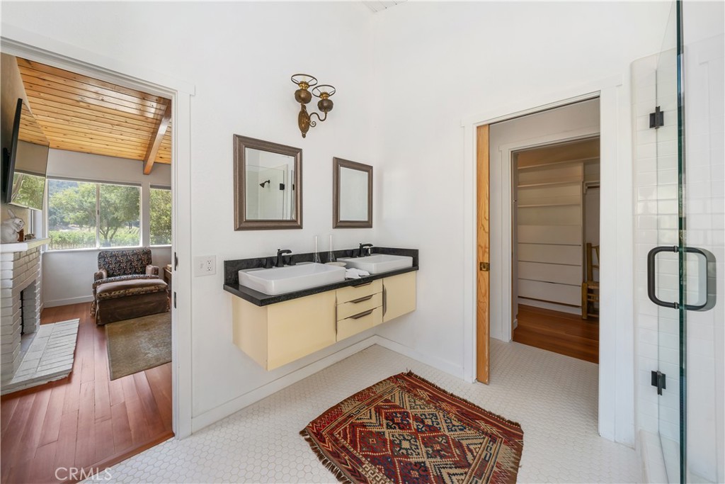 8680 Alamo Creek