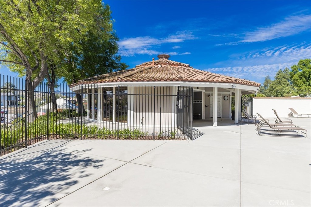 2805 Shoreview Circle